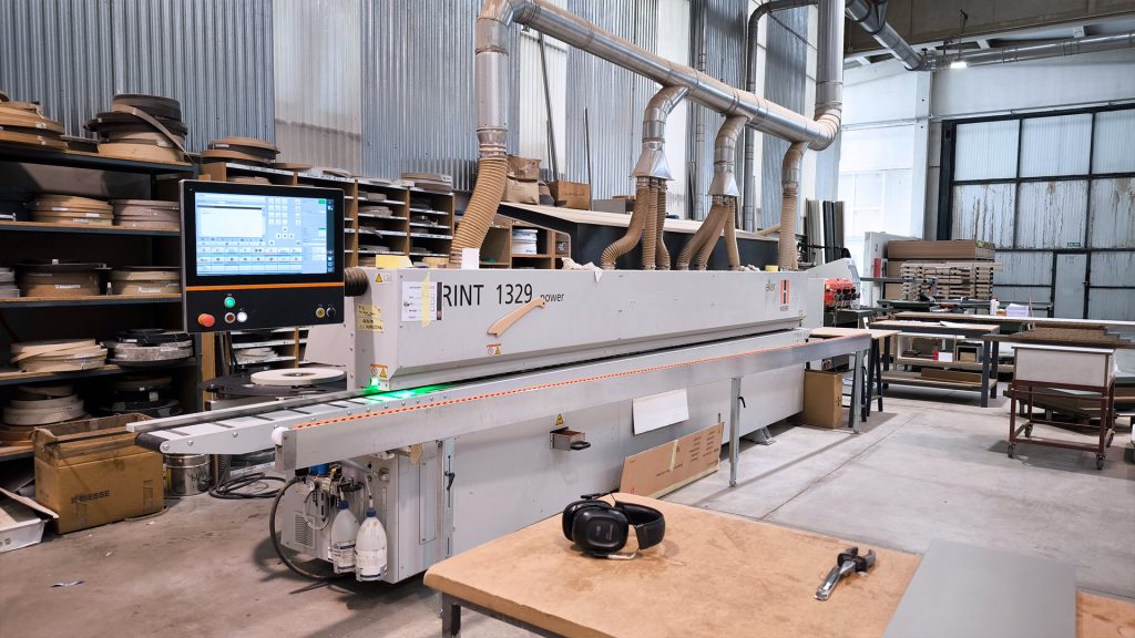 Chapeadora - Encoladora de cantos Sprint CNC